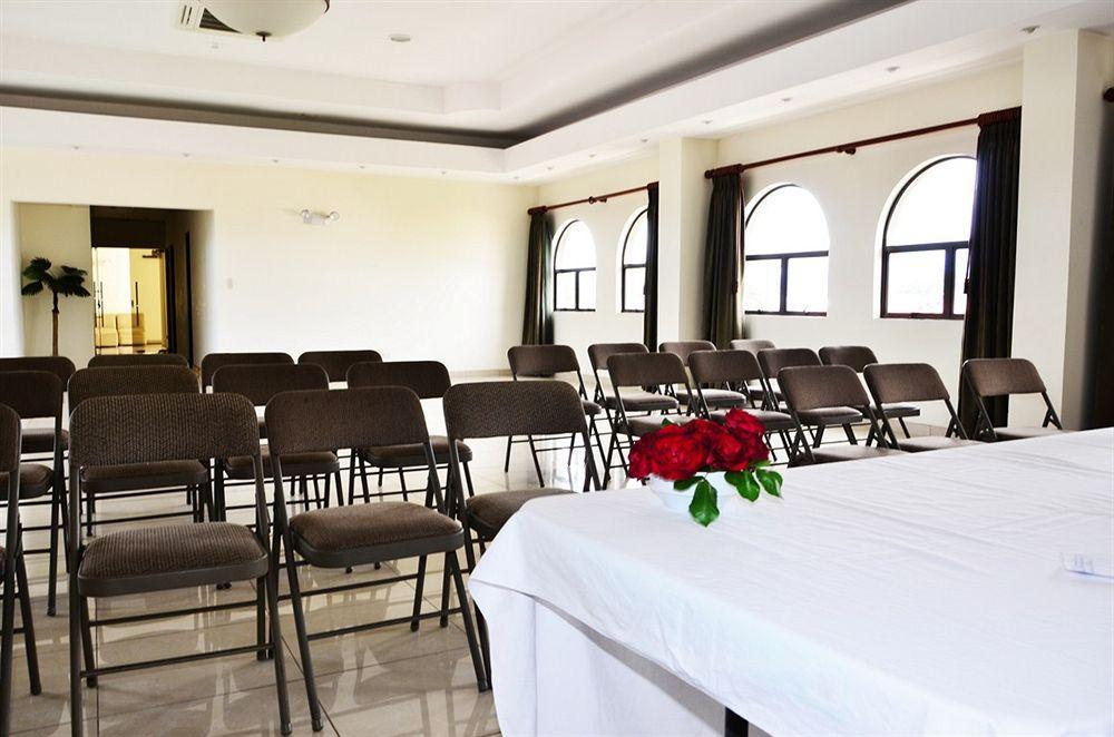 Hotel Plaza Real Suites & Apartments San Jose Екстериор снимка