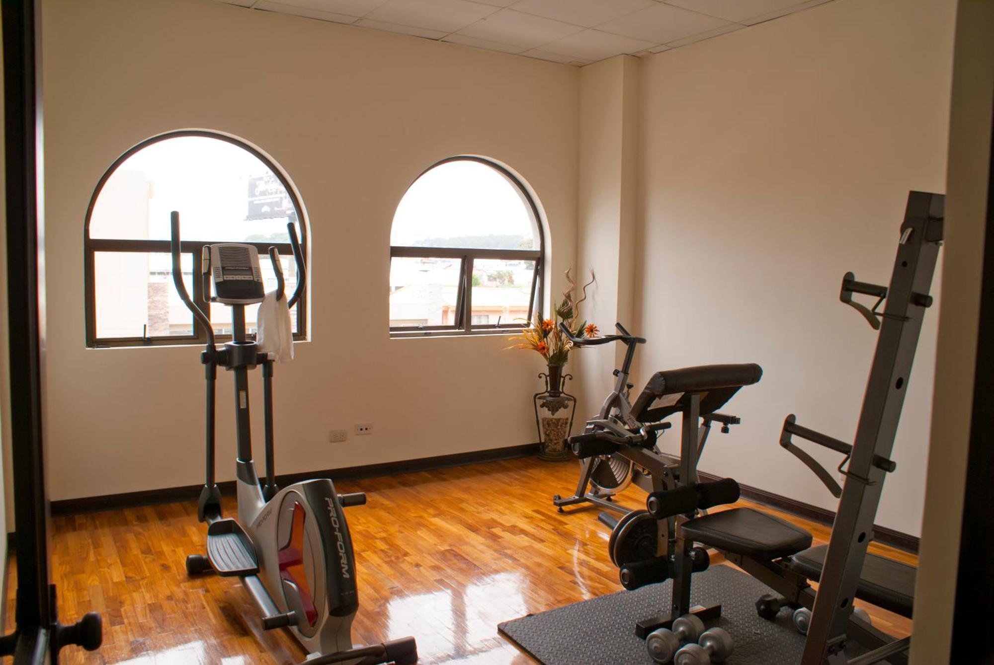 Hotel Plaza Real Suites & Apartments San Jose Екстериор снимка