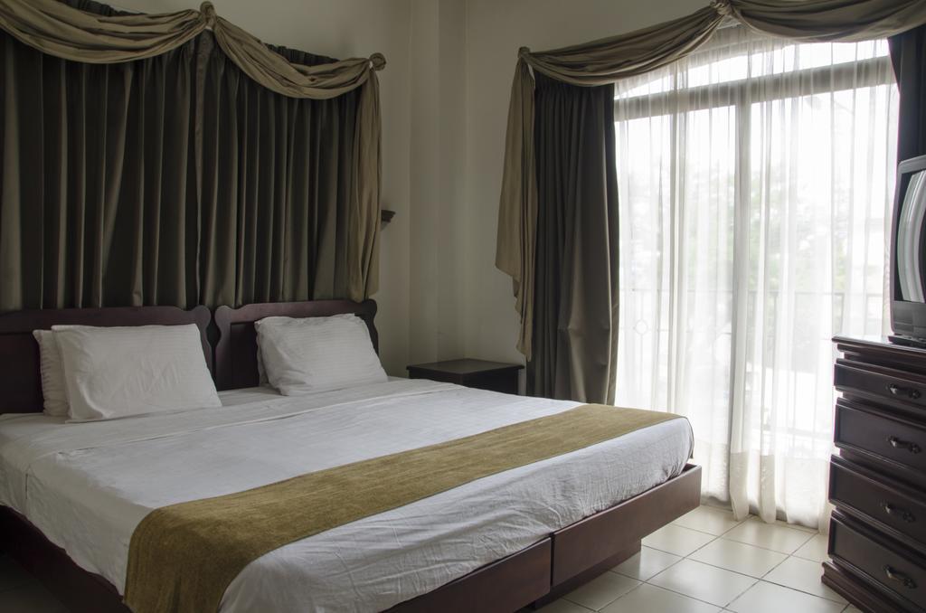 Hotel Plaza Real Suites & Apartments San Jose Екстериор снимка